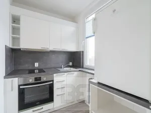 Pronájem bytu 1+1, Praha - Troja, 35 m2