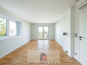 Pronájem bytu 4+kk, Praha - Komořany, Pod lesem, 127 m2