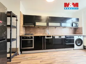 Prodej bytu 3+1, Praha - Chodov, Bachova, 68 m2