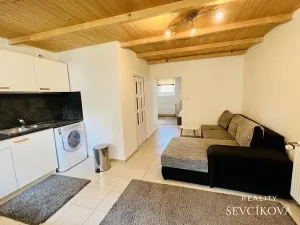 Pronájem bytu 2+kk, Libišany, 40 m2