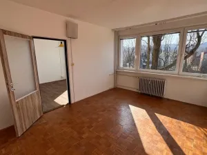 Pronájem bytu 2+1, Jablonec nad Nisou, Budovatelů, 58 m2