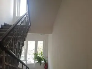 Pronájem bytu 2+1, Praha - Smíchov, Podbělohorská, 41 m2