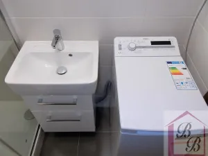 Prodej bytu 1+kk, Praha - Háje, Hlavatého, 27 m2