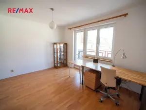Prodej bytu 3+kk, Praha - Nusle, Zdaru, 64 m2
