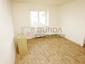 Pronájem bytu 1+1, Neratovice, 27 m2