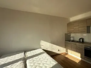 Pronájem bytu 1+kk, Praha - Radotín, Vrážská, 25 m2