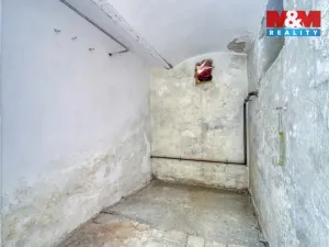 Prodej rodinného domu, Kladruby, Husova, 131 m2