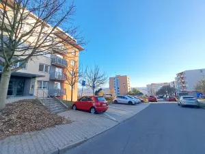 Pronájem garážového stání, Zlín, Podlesí V, 17 m2