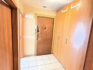 Pronájem bytu 2+kk, Praha - Holešovice, V zákoutí, 42 m2