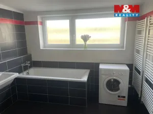 Pronájem atypického bytu, Strakonice - Strakonice I, Mlýnská, 92 m2