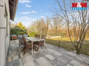 Pronájem rodinného domu, Bavoryně - U Vodojemu, 210 m2