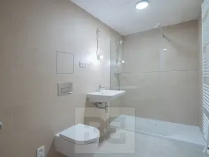 Prodej bytu 1+kk, Praha - Smíchov, Toyen, 42 m2