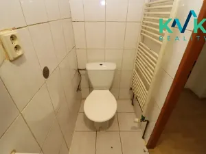 Pronájem bytu 1+1, Karlovy Vary, Lad. Koubka, 29 m2