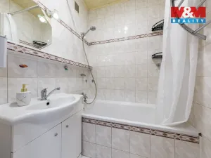 Prodej bytu 3+1, Sokolov, Rokycanova, 71 m2