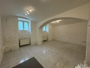 Pronájem kanceláře, Praha - Holešovice, Jirečkova, 240 m2