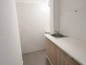 Pronájem bytu 1+kk, Praha - Holešovice, Poupětova, 35 m2