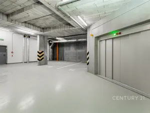 Pronájem bytu 2+kk, Praha, Plzeňská, 48 m2