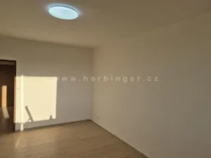 Pronájem bytu 1+kk, Otrokovice, Školní, 33 m2