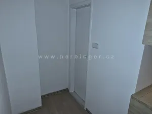 Pronájem bytu 1+kk, Otrokovice, Školní, 33 m2
