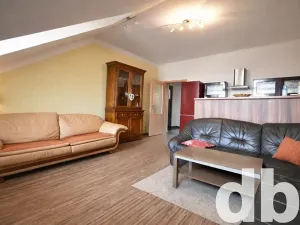 Pronájem bytu 2+kk, Karlovy Vary, náměstí Republiky, 55 m2