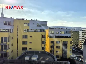 Pronájem bytu 2+kk, Praha - Žižkov, V kapslovně, 58 m2