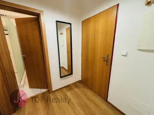 Pronájem bytu 1+1, Praha - Žižkov, Husitská, 34 m2