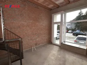 Pronájem obchodního prostoru, Plzeň, Slovanská, 41 m2