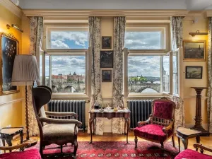 Pronájem bytu 3+1, Praha - Malá Strana, U lužického semináře, 111 m2