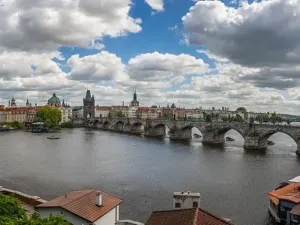 Pronájem bytu 3+1, Praha - Malá Strana, U lužického semináře, 111 m2