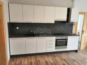 Pronájem bytu 2+kk, Pardubice, Okružní, 50 m2