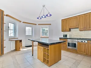 Pronájem rodinného domu, Roztoky, U háje, 230 m2