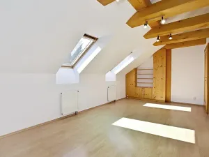 Pronájem rodinného domu, Roztoky, U háje, 230 m2