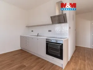 Pronájem bytu 2+1, Cheb, Boženy Němcové, 64 m2