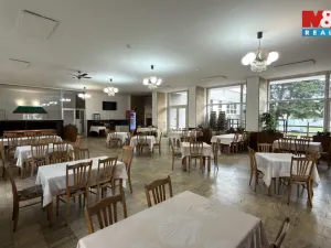 Prodej restaurace, Olomouc - Neředín, Politických vězňů, 730 m2