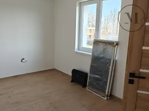 Pronájem bytu 1+kk, Všemyslice, 40 m2