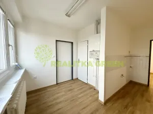 Prodej bytu 3+1, Zlín, Slovenská, 81 m2
