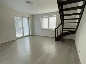 Prodej bytu 3+kk, Bašť, Bořanovická, 71 m2