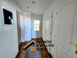 Pronájem atypického bytu, Mladá Boleslav, Husova, 60 m2