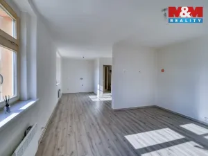 Prodej bytu 1+kk, Karlovy Vary - Bohatice, Dalovická, 34 m2