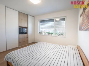 Prodej rodinného domu, Pohořelice, U Větrolamu, 160 m2