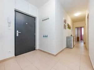 Prodej bytu 3+kk, Praha - Letňany, Miroslava Hajna, 92 m2