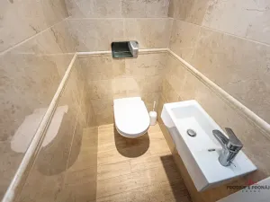 Prodej bytu 2+kk, Praha, Slavíkova, 105 m2