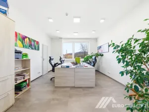 Prodej skladu, Zlín, Šrámkova, 643 m2