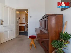 Prodej bytu 4+1, Karlovy Vary - Bohatice, Jáchymovská, 102 m2