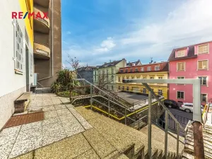 Prodej bytu 1+1, Praha - Smíchov, Holečkova, 24 m2