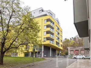 Pronájem bytu 4+kk, Praha - Žižkov, Jeseniova, 117 m2