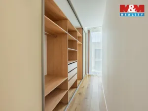 Prodej rodinného domu, Praha - Libuš, V Hrobech, 279 m2