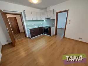 Pronájem bytu 2+kk, Turnov, Nádražní, 39 m2