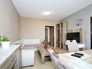 Pronájem bytu 2+1, Dobšice, V Zahradách, 60 m2