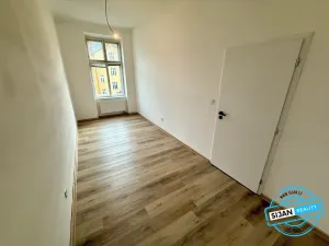 Pronájem bytu 4+1, Opava, Zacpalova, 92 m2